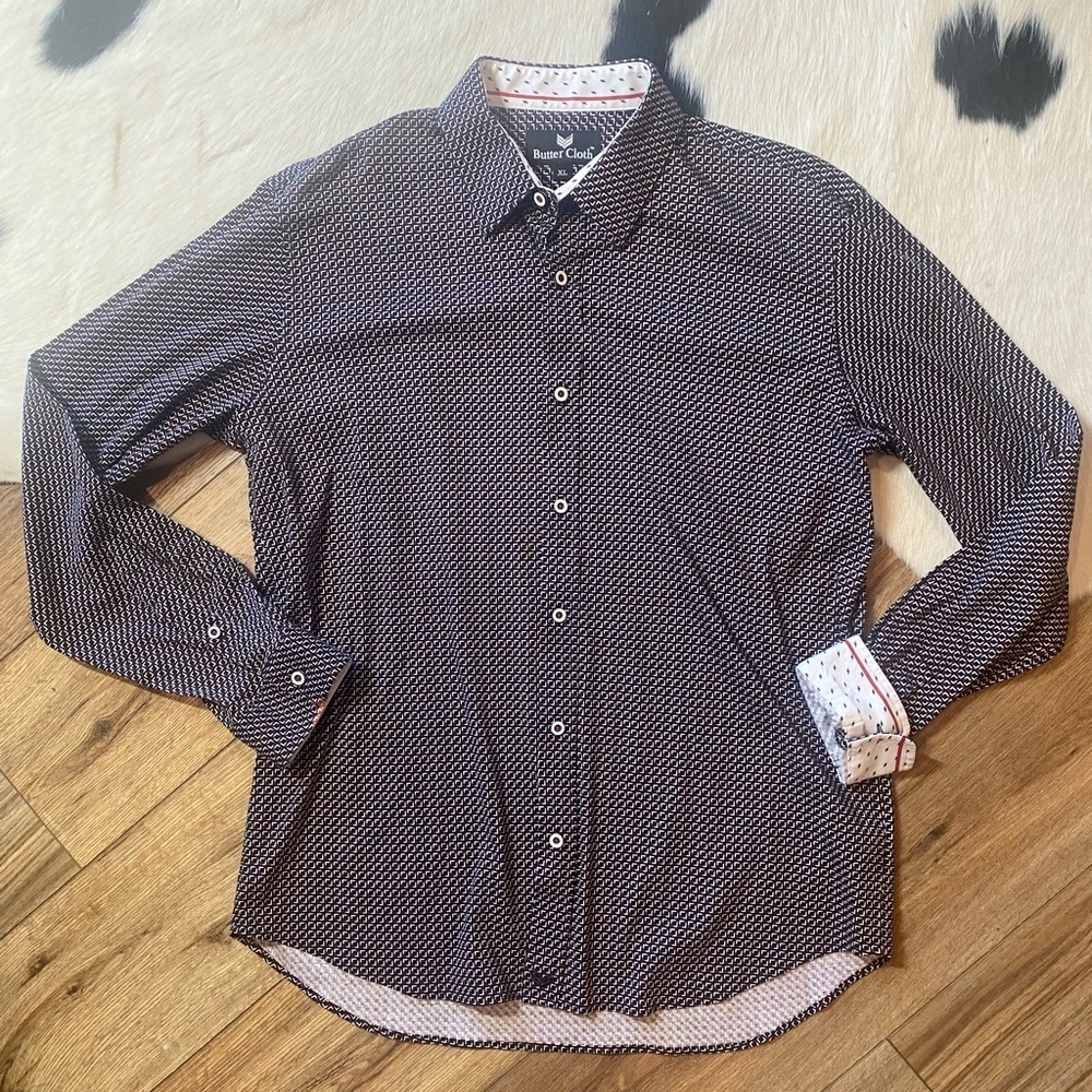 Buttercloth long sleeve button up Shirt with black, white and red pattern